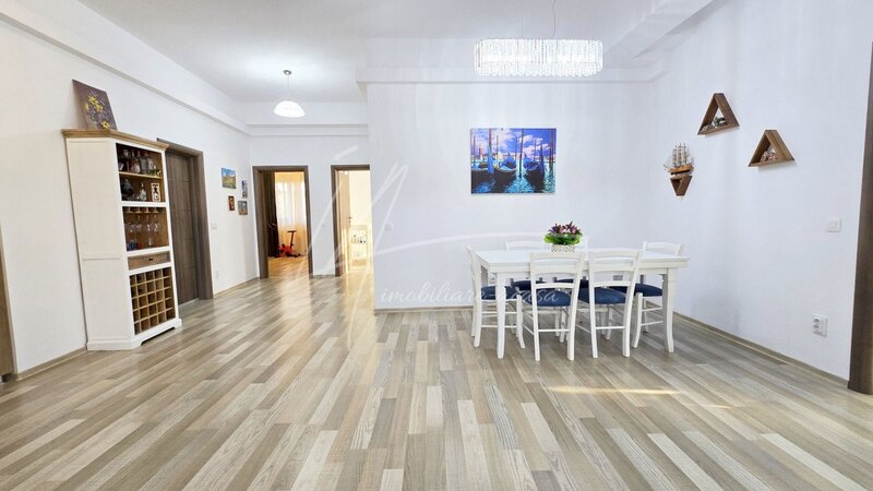 Intersectie Valea Oltului - Prelugirea Ghencea, penthouse cu terasa,