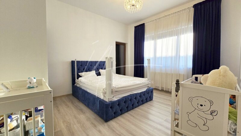 Intersectie Valea Oltului - Prelugirea Ghencea, penthouse cu terasa,